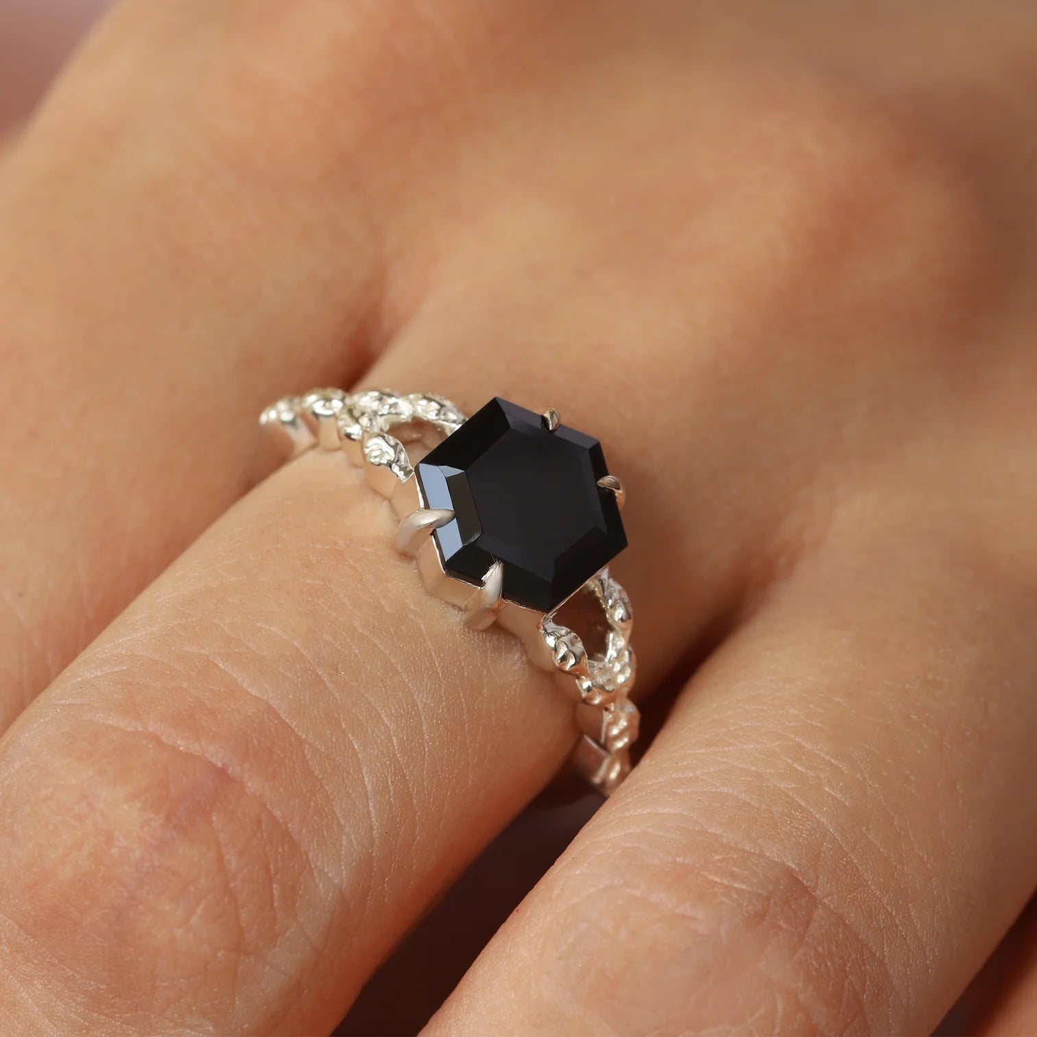 Gaia Hexagon Black Spinel Ring with Leaves Band