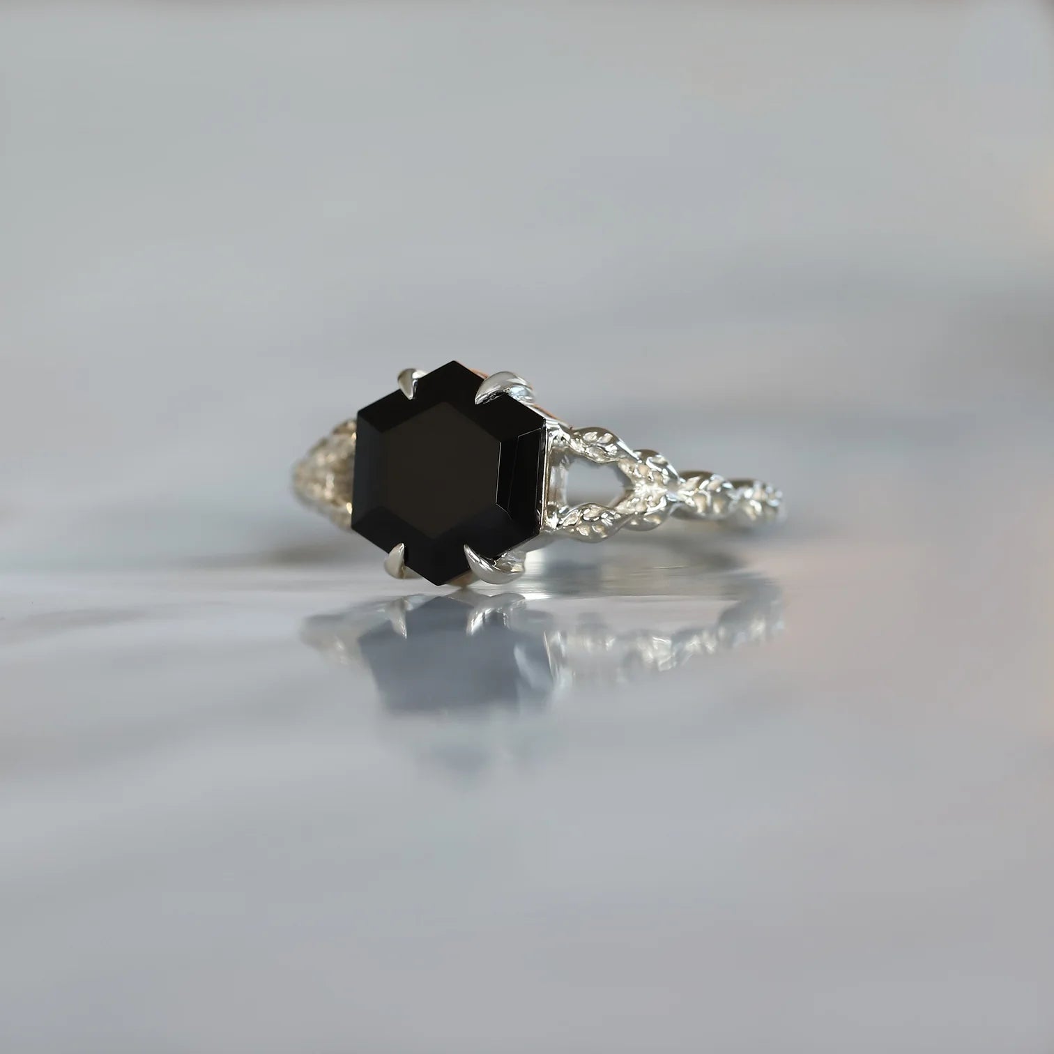 Gaia Hexagon Black Spinel Ring with Leaves Band