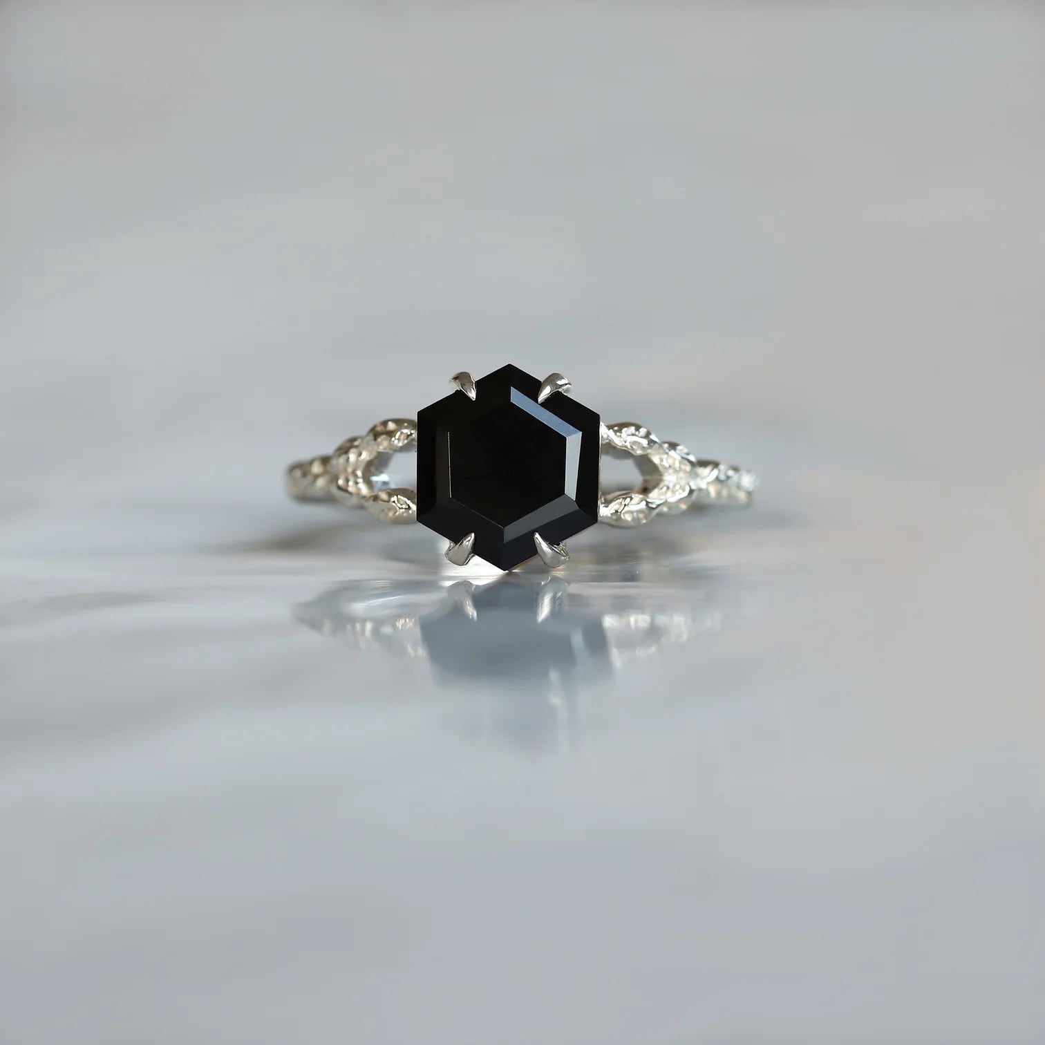 Gaia Hexagon Black Spinel Ring with Leaves Band