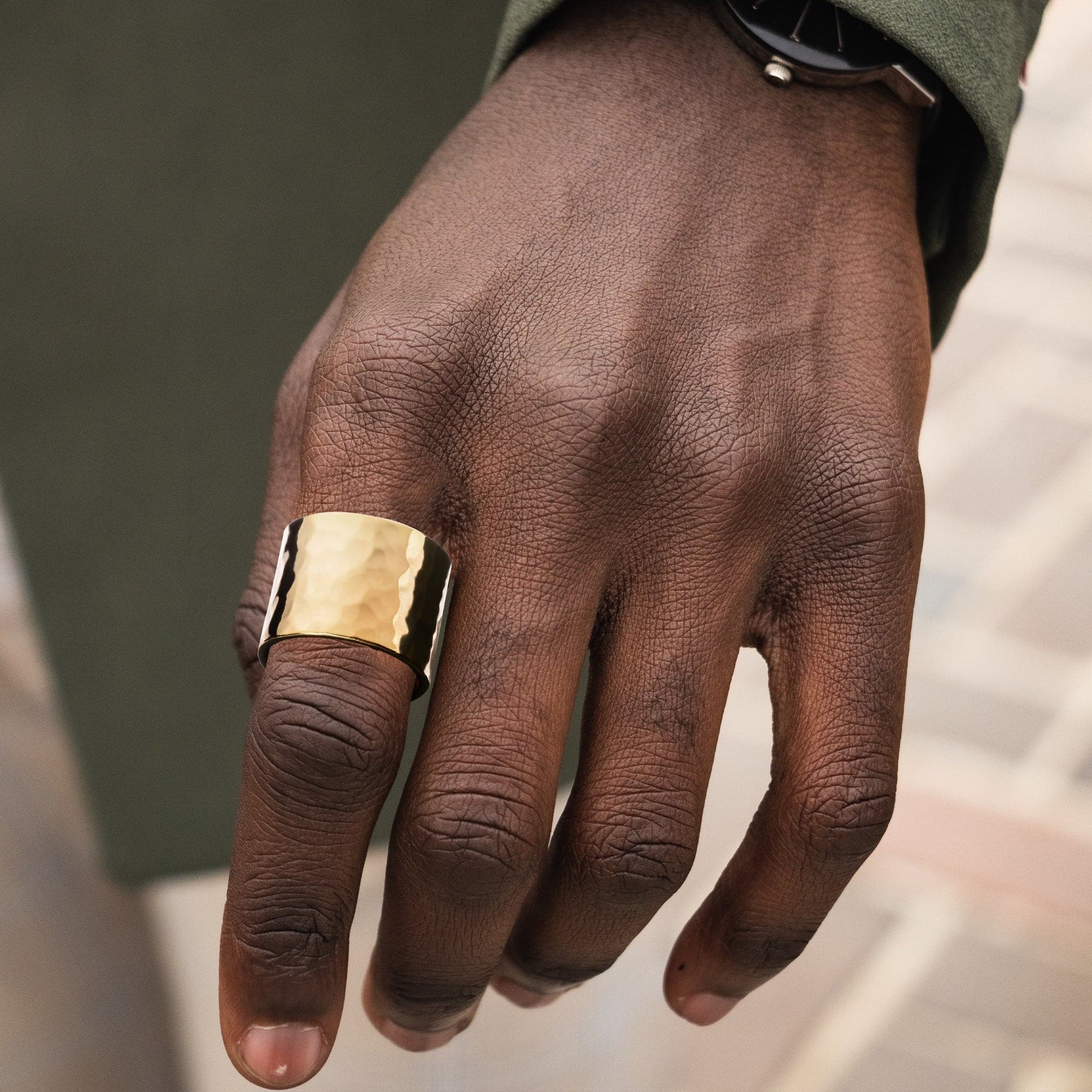 Men's Hammered Wide Ring