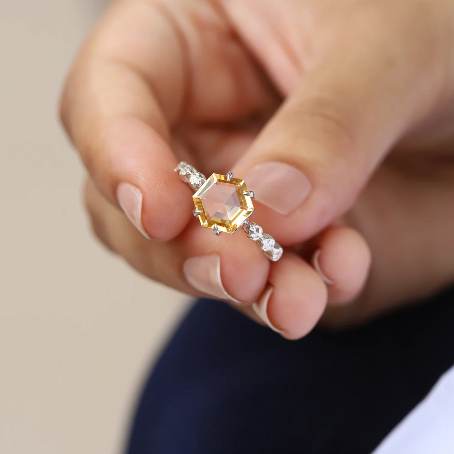 Sierra Hexagon Citrine with Leaves Band