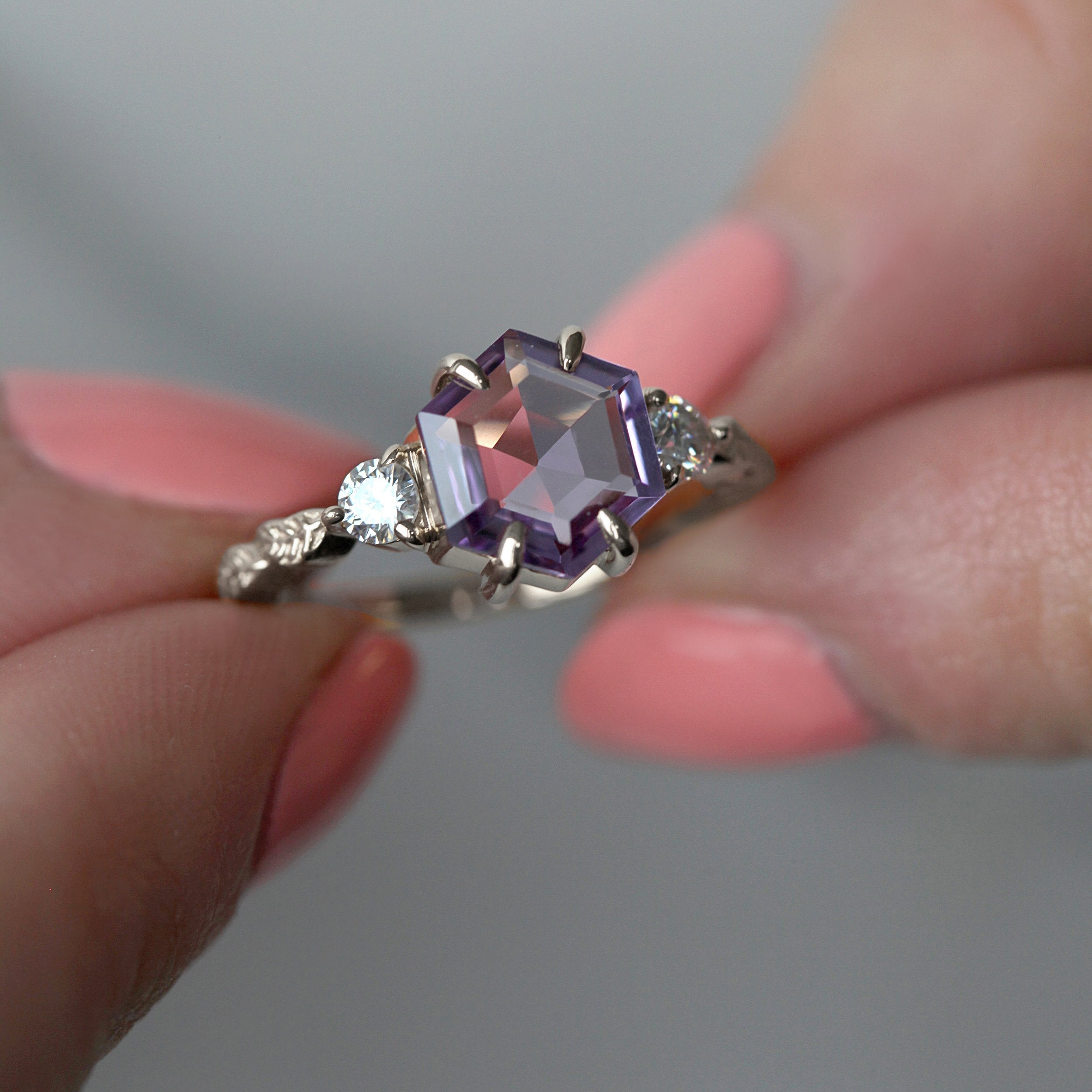 Vista Hexagon Amethyst Ring with Leaves Band