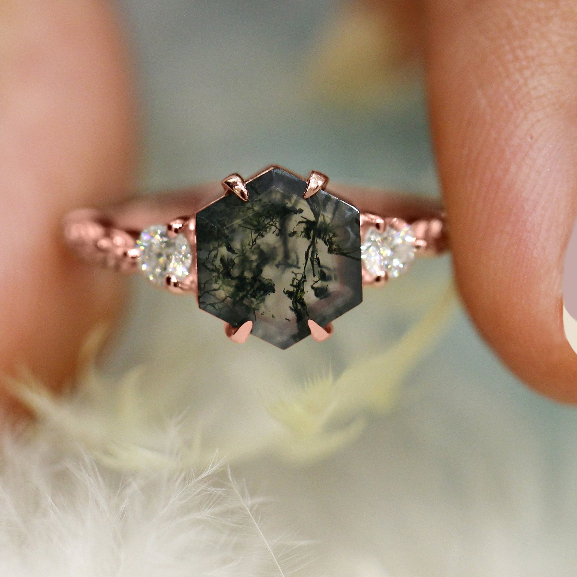 Vista Hexagon Moss Agate Ring with Leaves Band