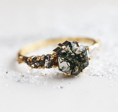 Alaia Hexagon Moss Agate Ring