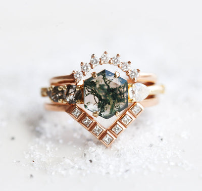 Alaia Hexagon Moss Agate Ring