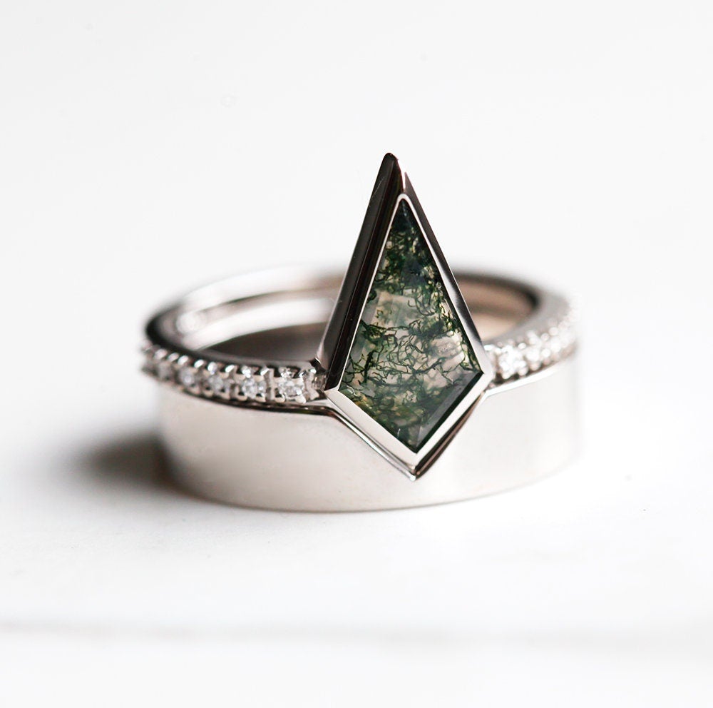 Delfina Cushion Moss Agate Ring Set