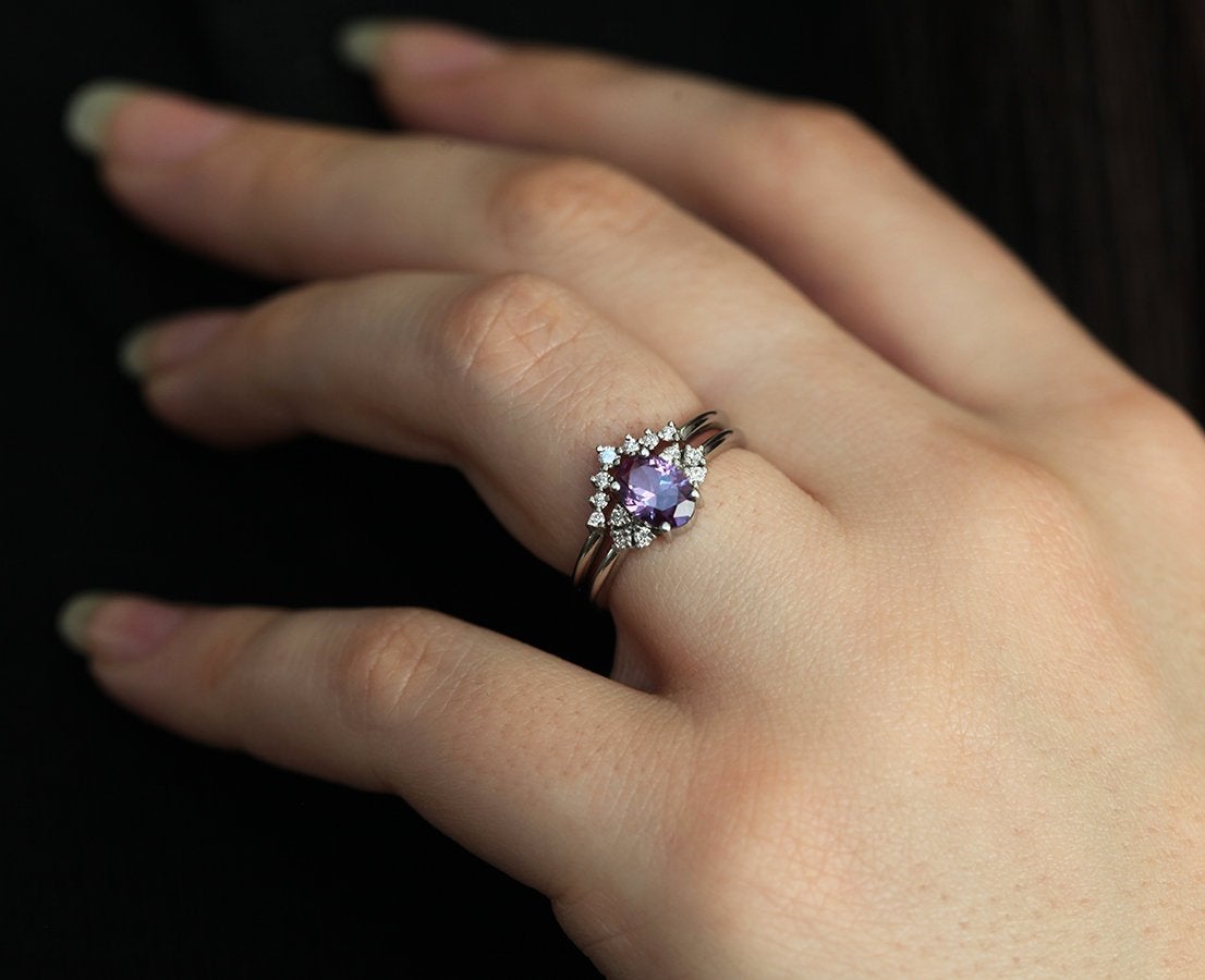 Dora Lab Alexandrite & Diamond Ring