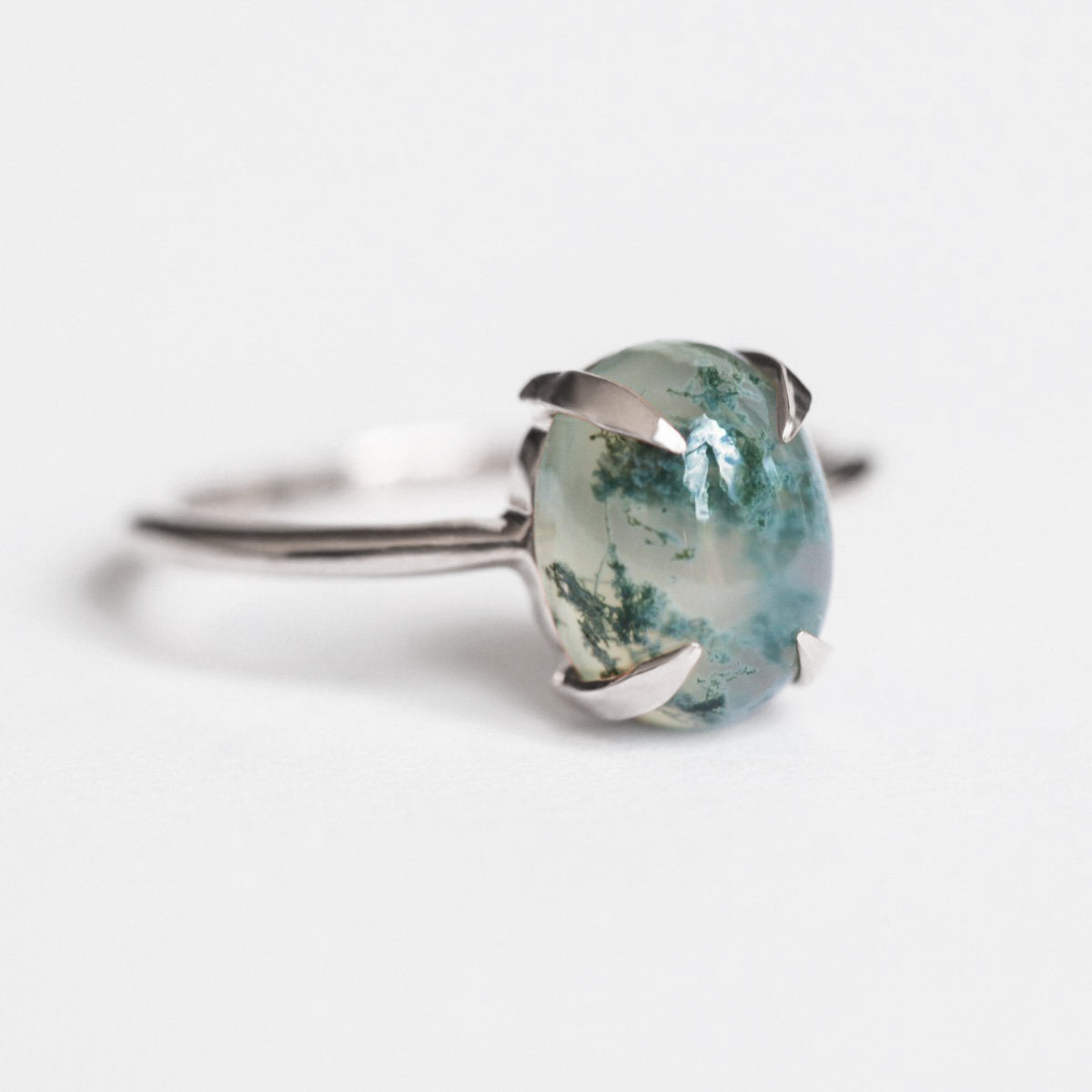 Ronia Oval Cabochon Moss Agate Solitaire Ring