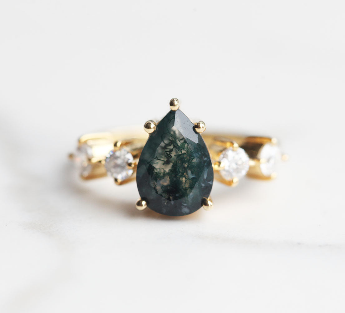 Apollonia Pear Moss Agate Ring with Round Moissanite