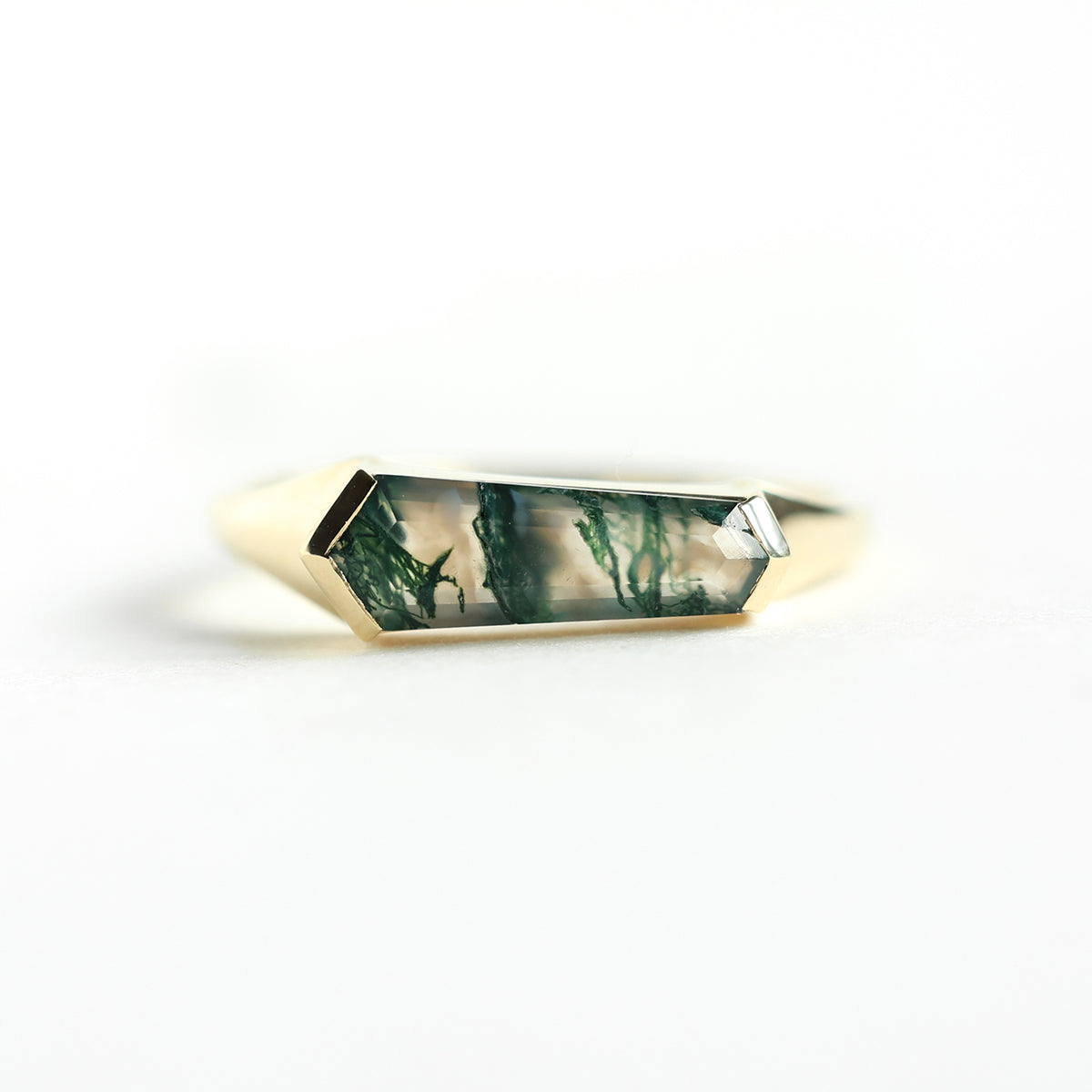 Leni Shield Moss Agate Ring