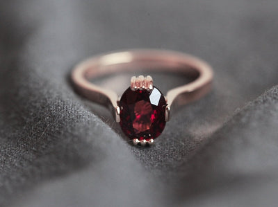 Salem Oval Garnet Ring