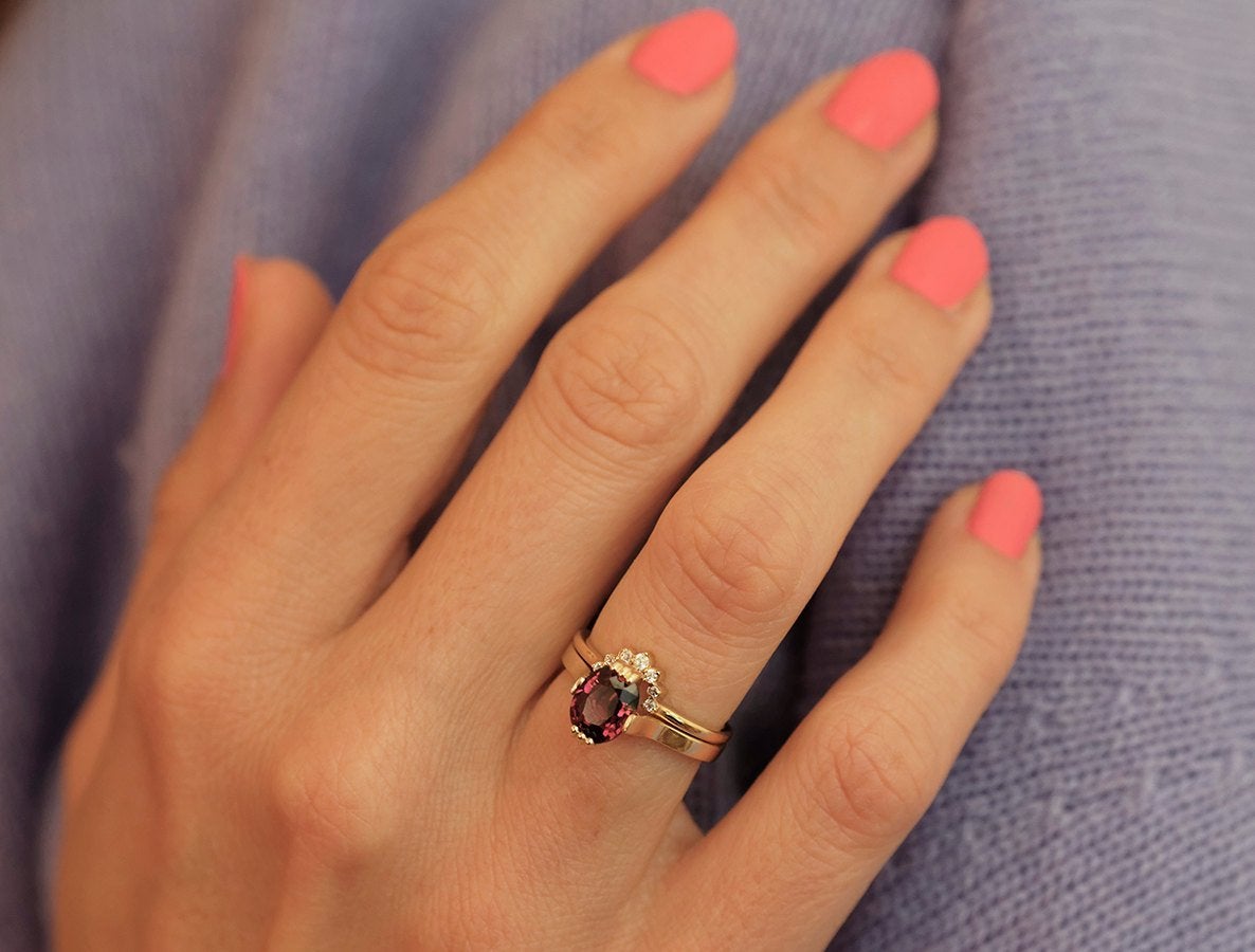 Salem Oval Garnet Ring